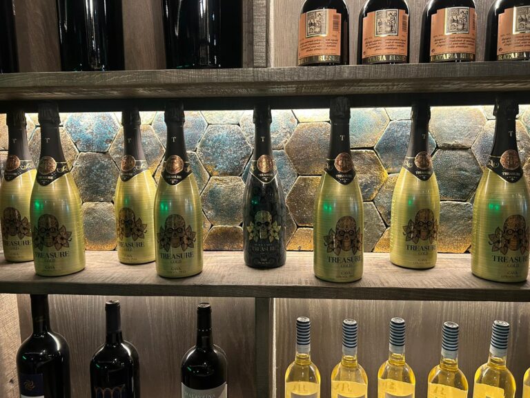 Instalación Profesional para Local Enjoy IT en Girona