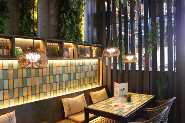 Instalación Profesional para Local Enjoy IT en Granada