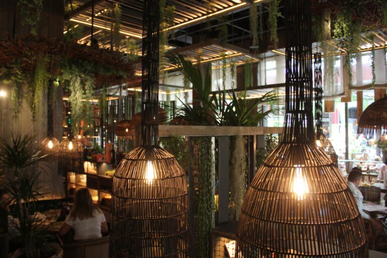 Instalación Profesional para Local Enjoy IT en Granada