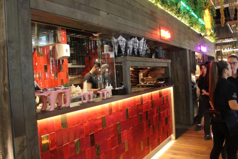 Instalación Profesional para Local Enjoy IT en Granada