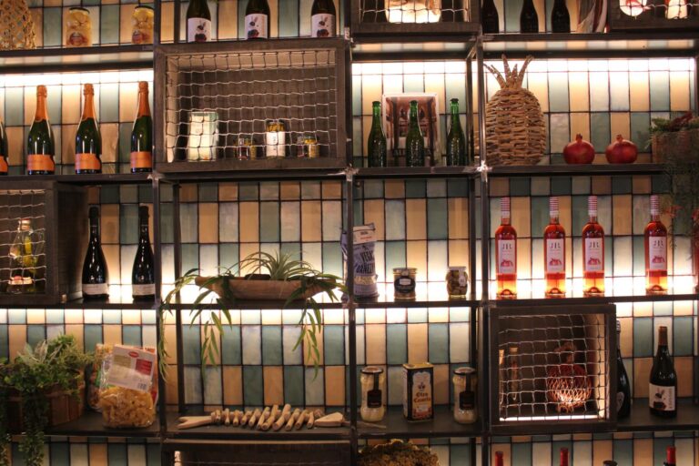 Instalación Profesional para Local Enjoy IT en Granada