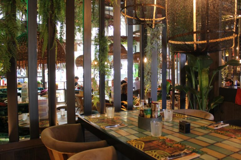 Instalación Profesional para Local Enjoy IT en Granada