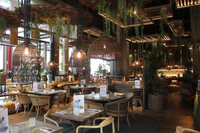 Instalación Profesional para Local Enjoy IT en Granada