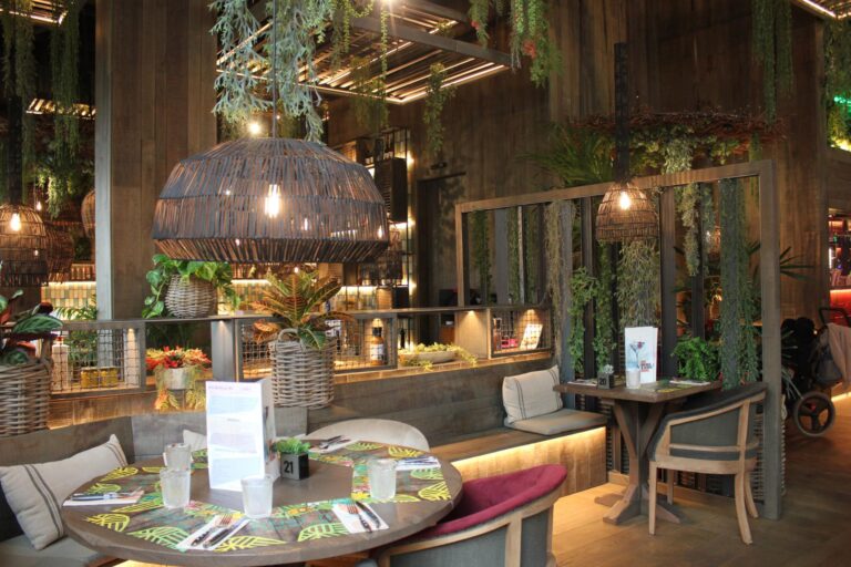 Instalación Profesional para Local Enjoy IT en Granada