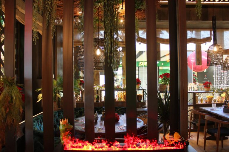 Instalación Profesional para Local Enjoy IT en La Jonquera