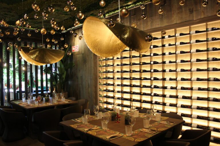 Instalación Profesional para Local Enjoy IT en La Jonquera