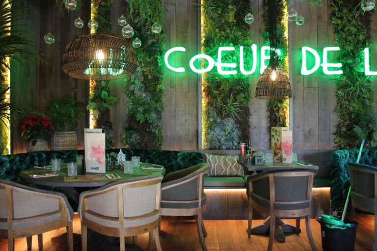 Instalación Profesional para Local Enjoy IT en La Jonquera