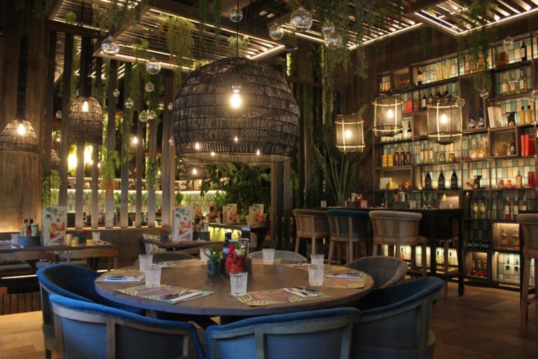 Instalación Profesional para Local Enjoy IT en La Jonquera